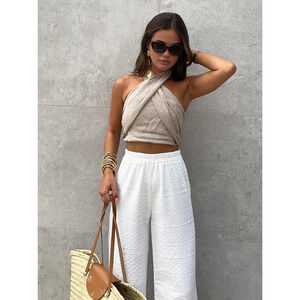 Never worn, super cute Halter Tank Top L